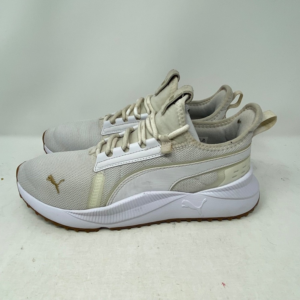 PUMA Pacer Future Trail Womens 7.5 White Running Shoes 384635-13